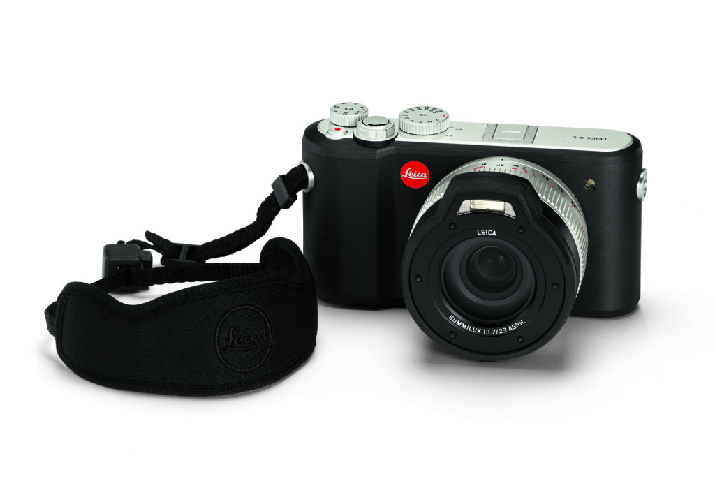 Leica X-U_floating carrying strap