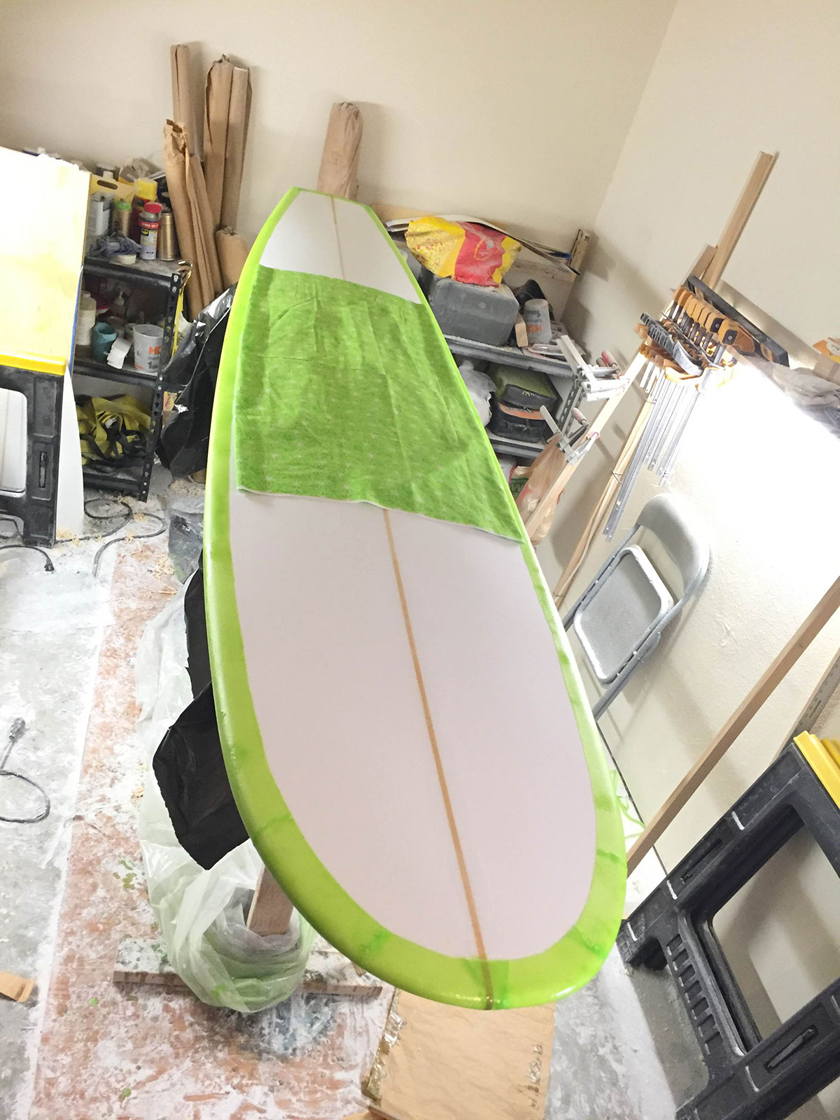 shaping-surfboard5